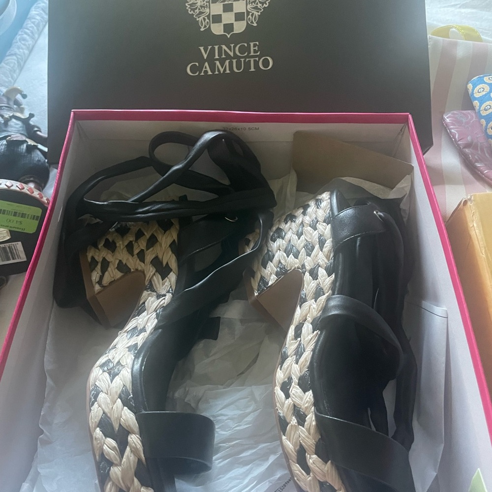 Vince Camuto Black and Cream Wedge Shoes